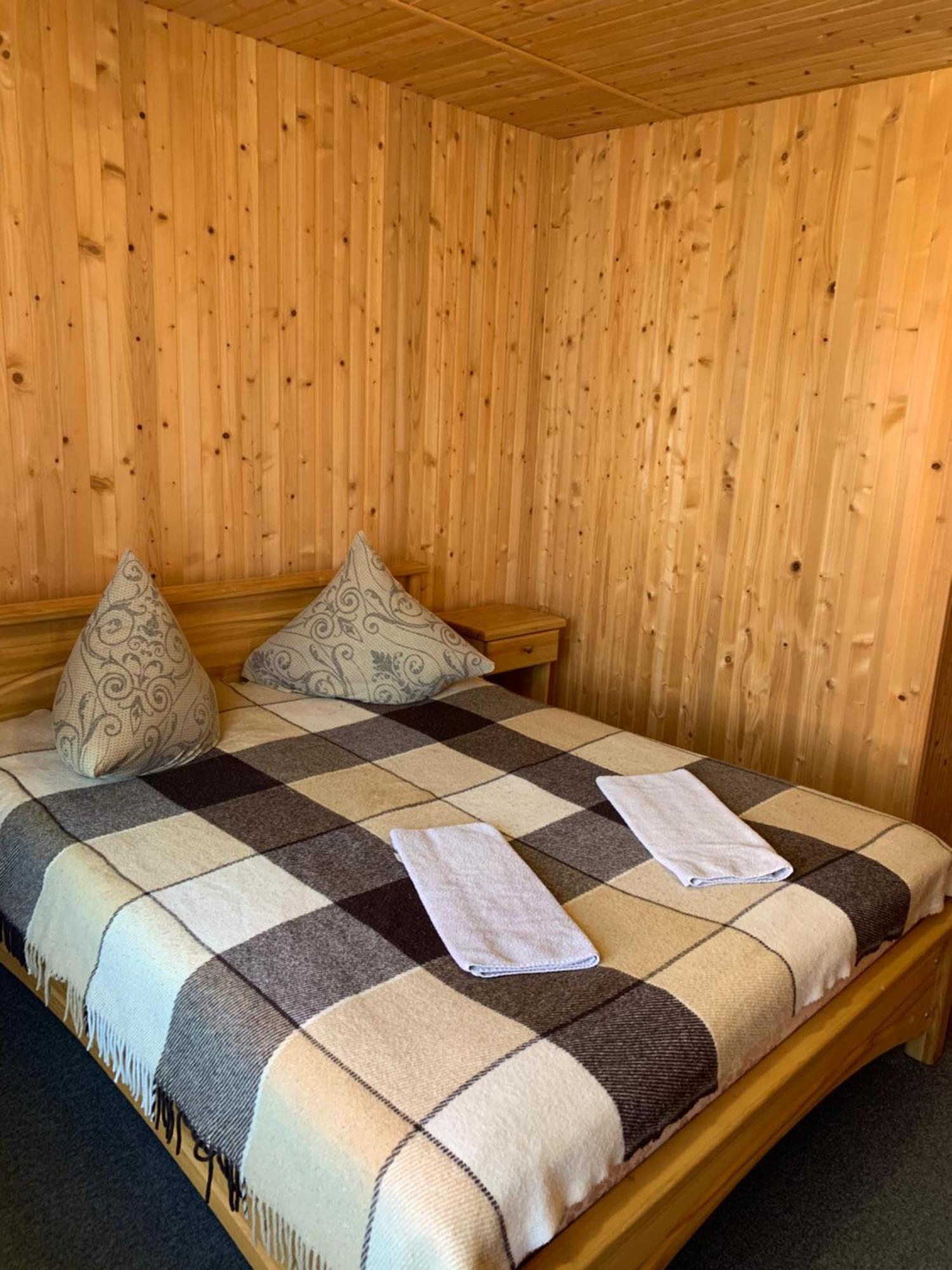 Hotel Novoe Shale Яблуниця Екстериор снимка